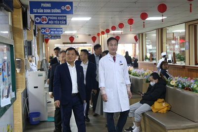 CỤC QUẢN LÝ KHÁM, CHỮA BỆNH – BỘ Y TẾ LÀM VIỆC VỚI BỆNH VIỆN NHI HẢI PHÒNG VỀ CÔNG TÁC CHUYÊN MÔN